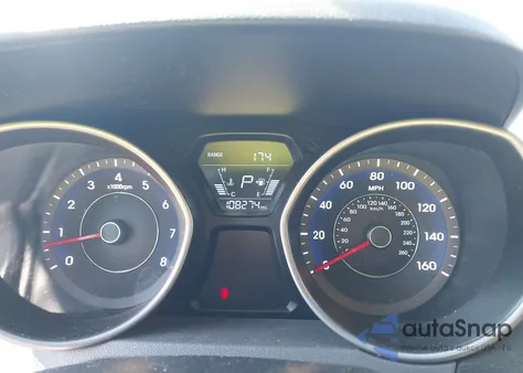 2016 Hyundai Elantra Se z USA, uszkodzony, nr VIN 5NPDH4AE3GH764935